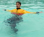 TRAINING, WADING, UPPER BODY
Push arms back and forward to build upper body strength 14